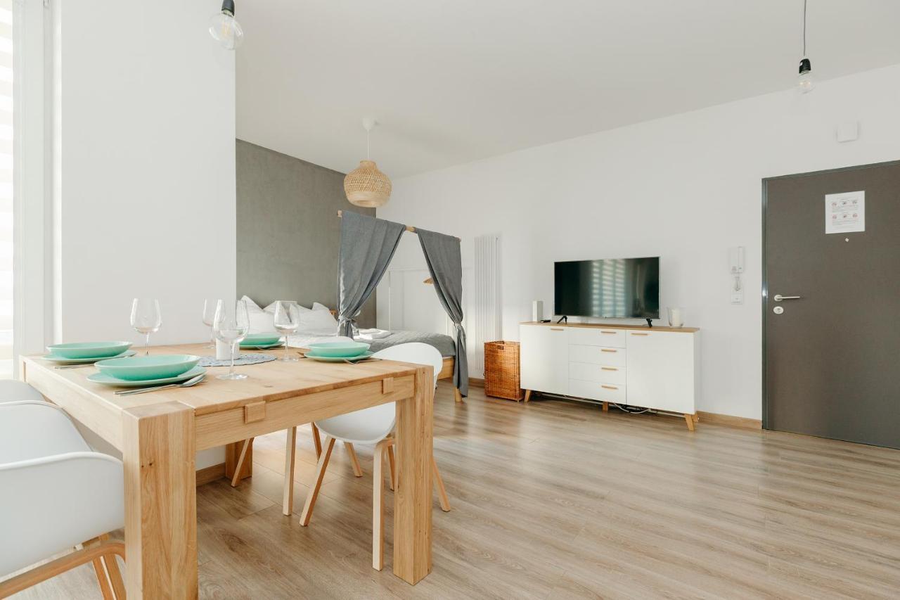 Shortstaypoland Marymoncka Varsavia Esterno foto