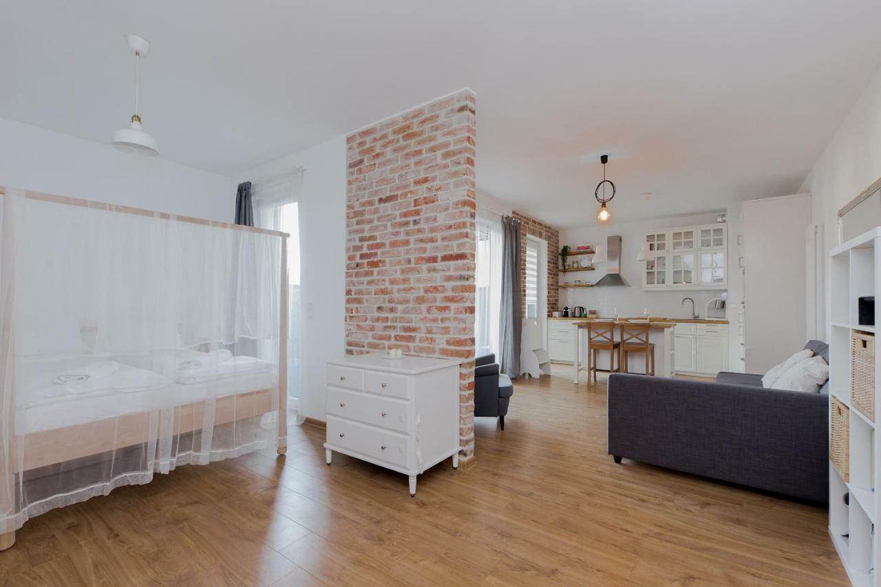 Shortstaypoland Marymoncka Varsavia Esterno foto